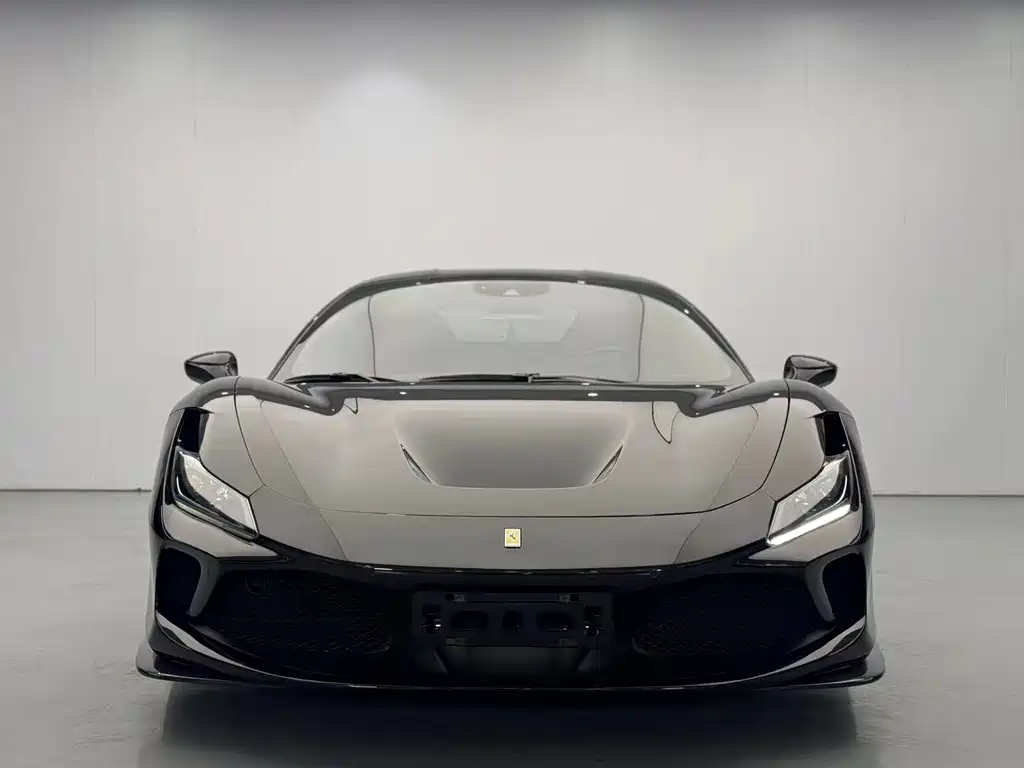 Ferrari F8 2022