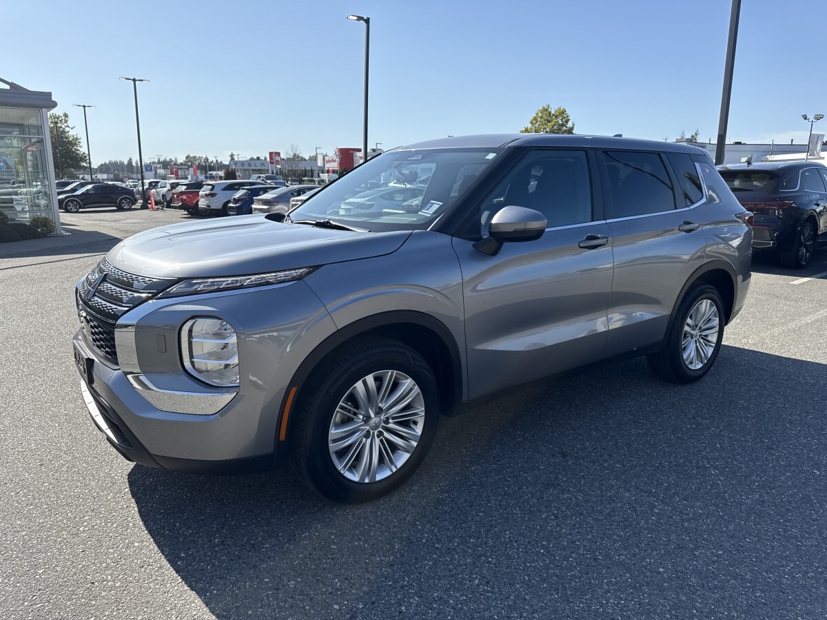 Mitsubishi Outlander 2024