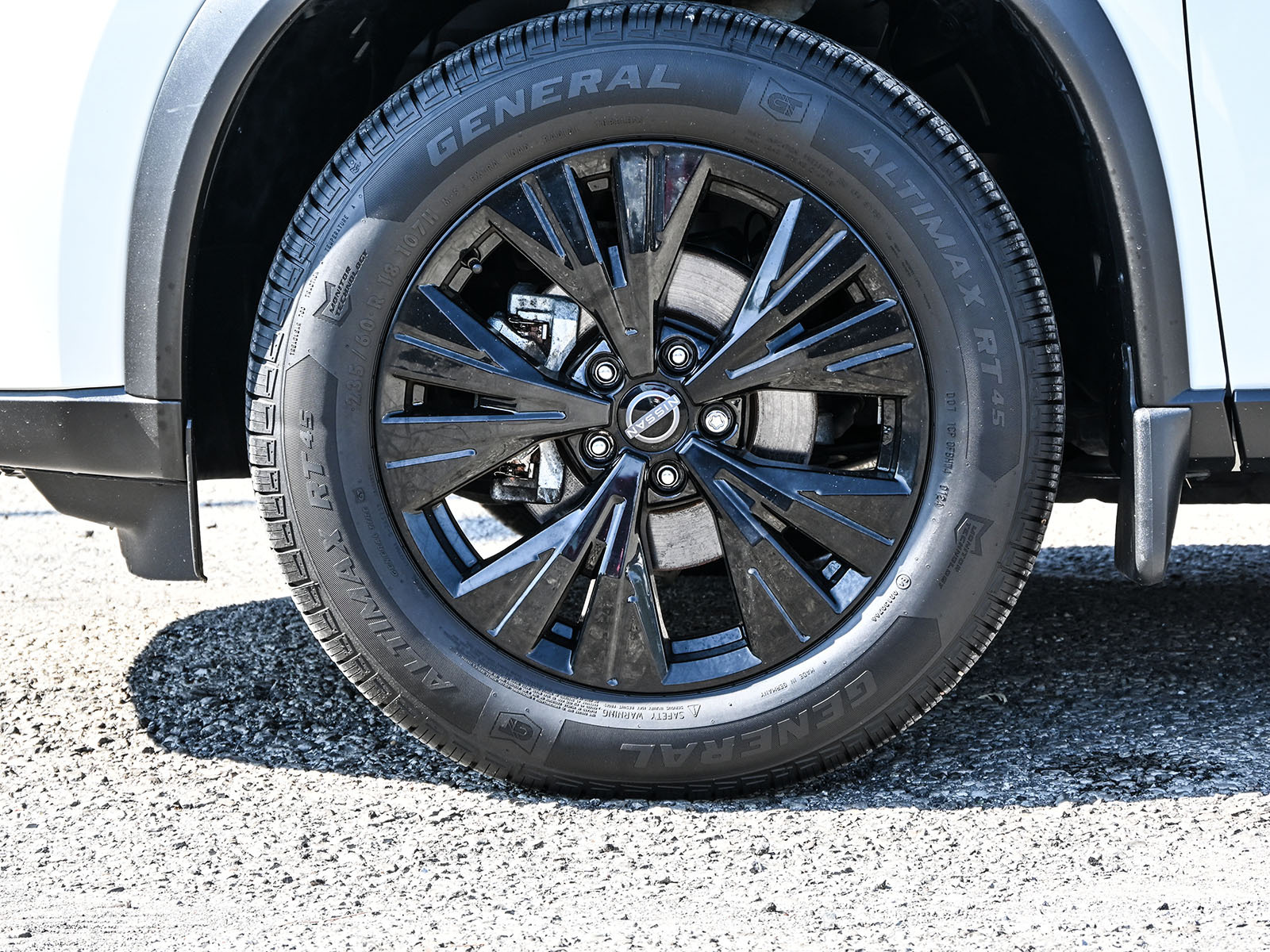 Nissan Rogue 2023