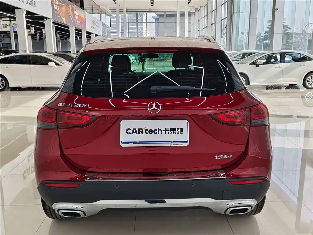 Mercedes-Benz GLA 2021