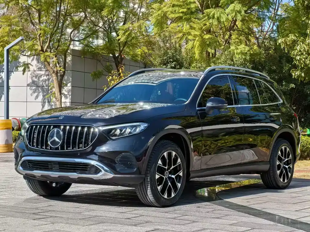 Mercedes-Benz GLC 2023