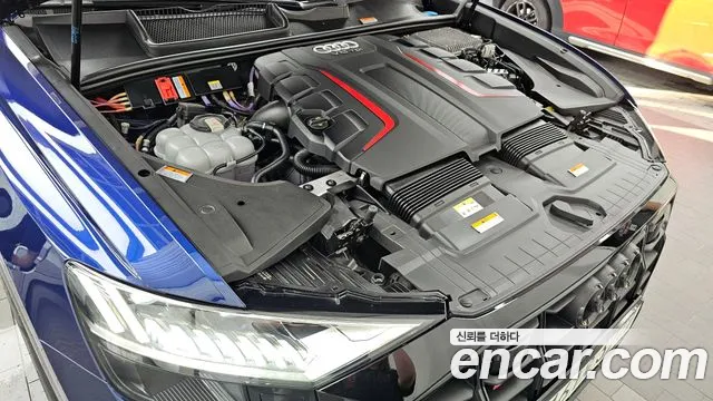 Audi SQ8 2021
