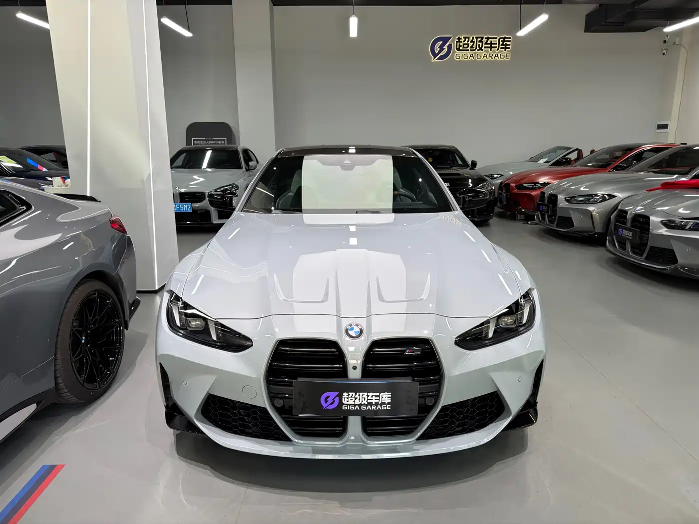BMW M4 2025