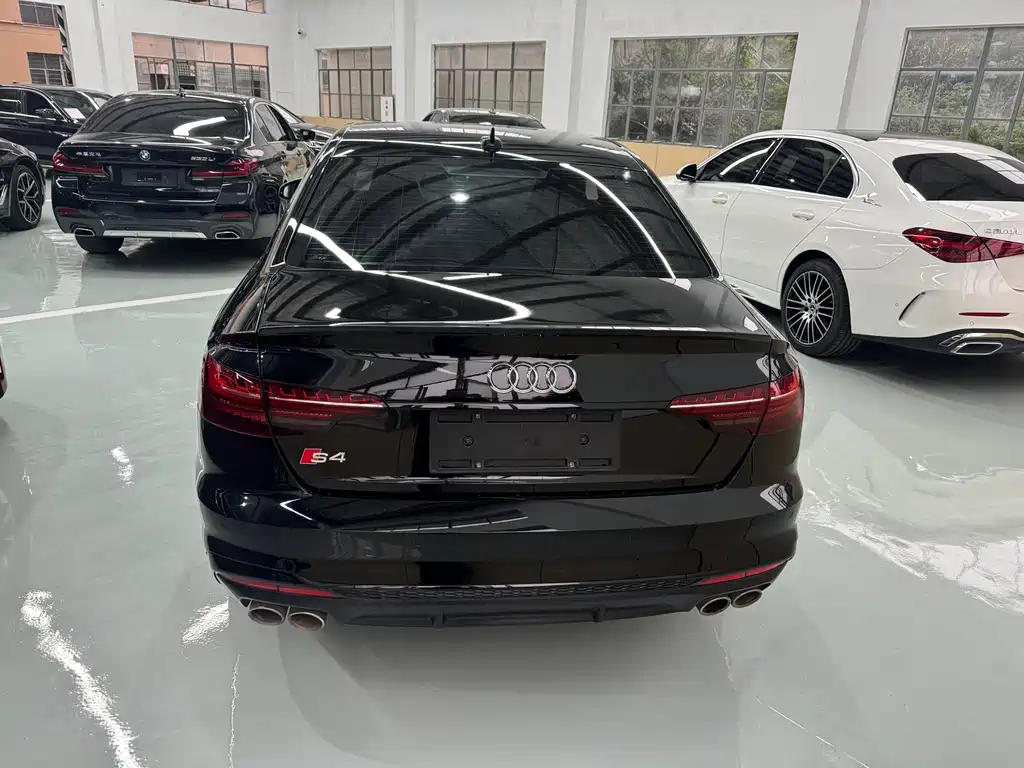 Audi S4 2021