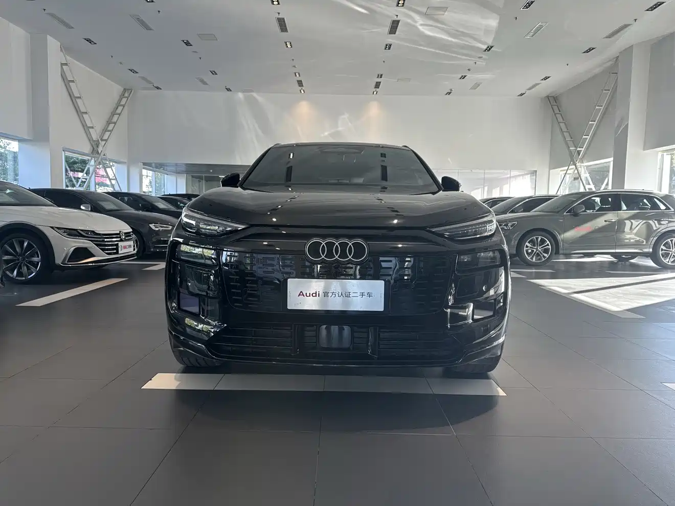 Audi e-tron 2025