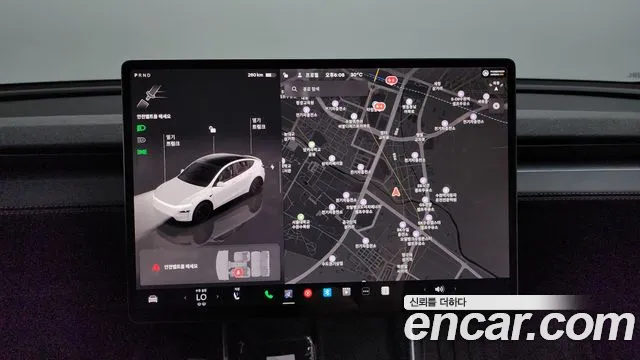 Tesla Model Y 2025