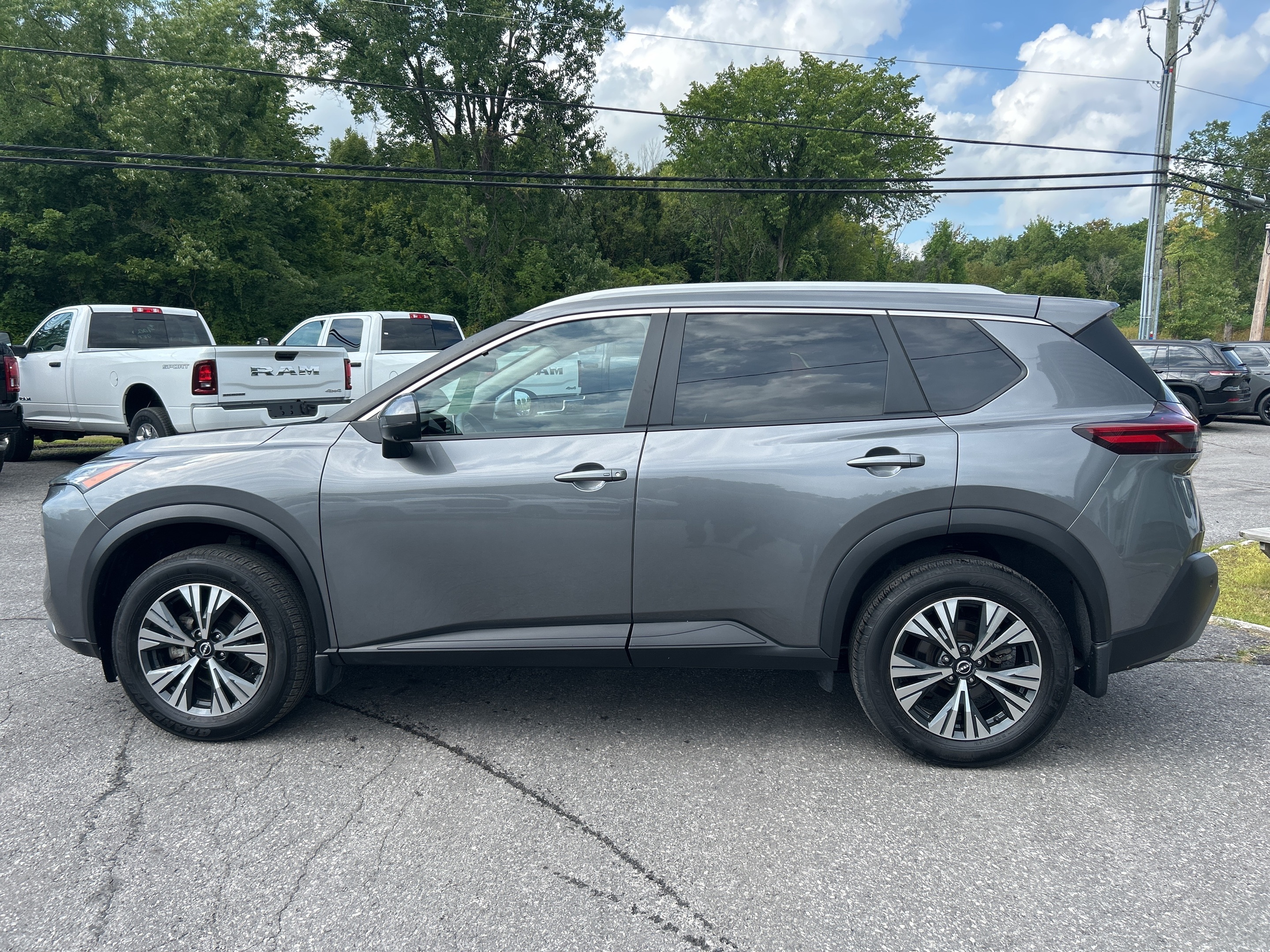Nissan Rogue 2023