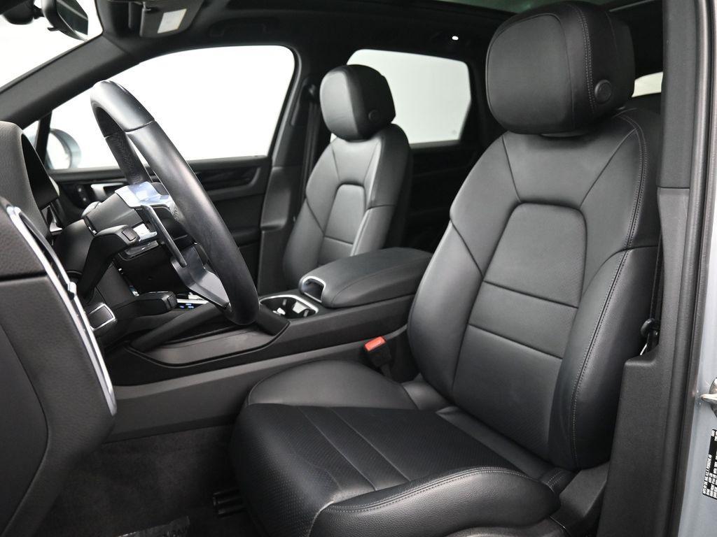 Porsche Cayenne 2023