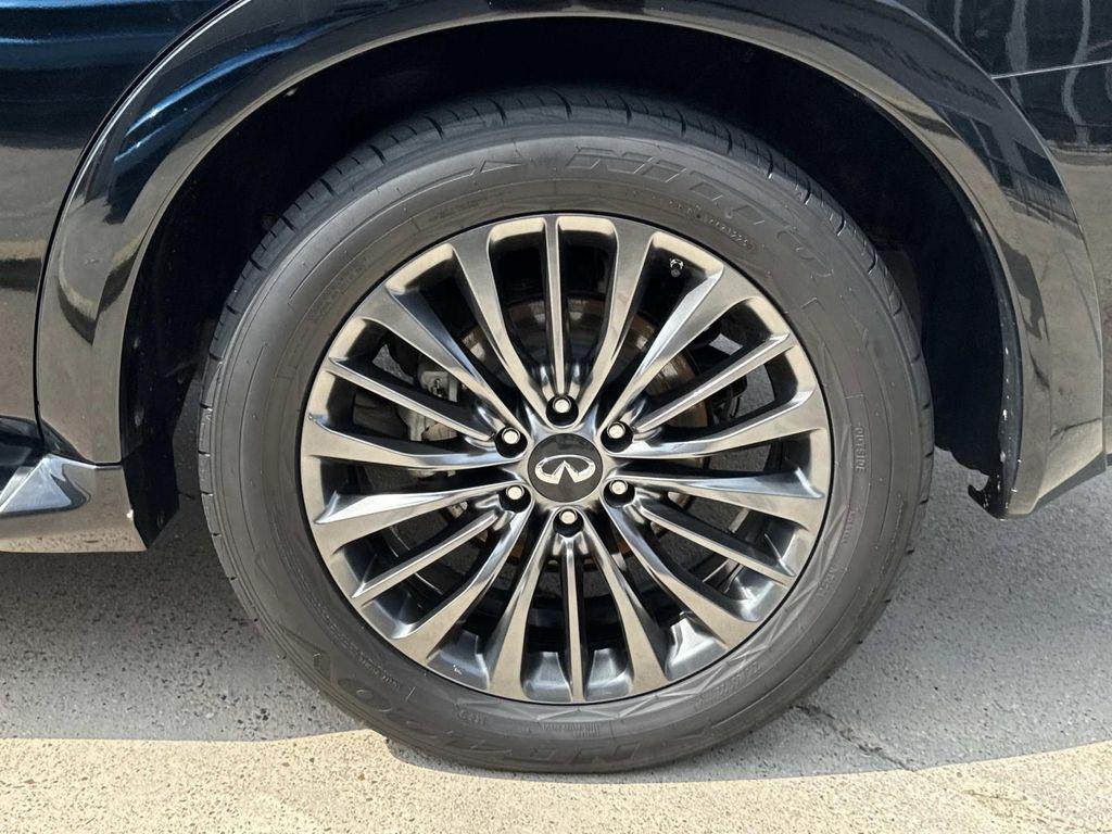 Infiniti QX80 2023