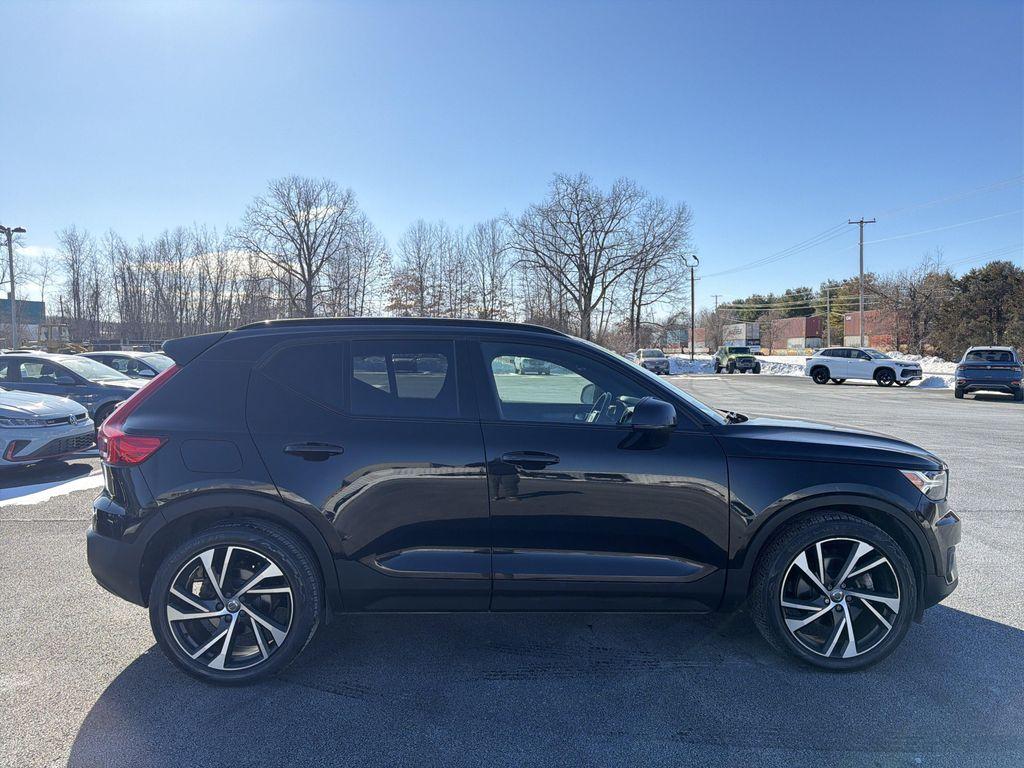 Volvo XC40 2021