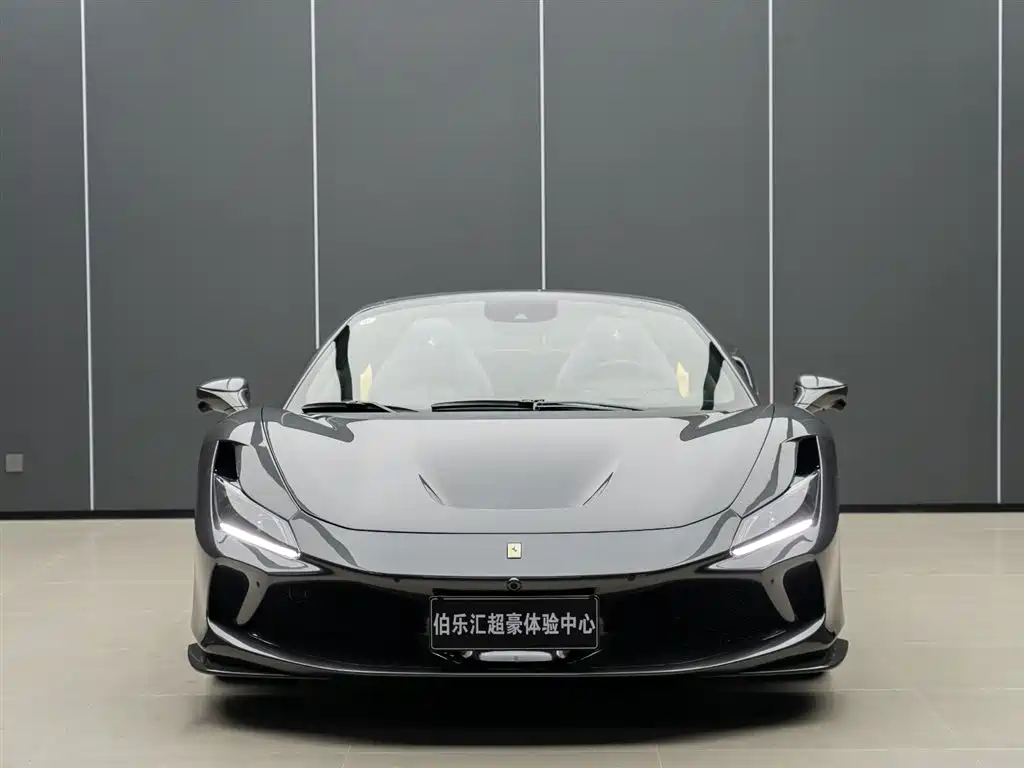 Ferrari F8 2023