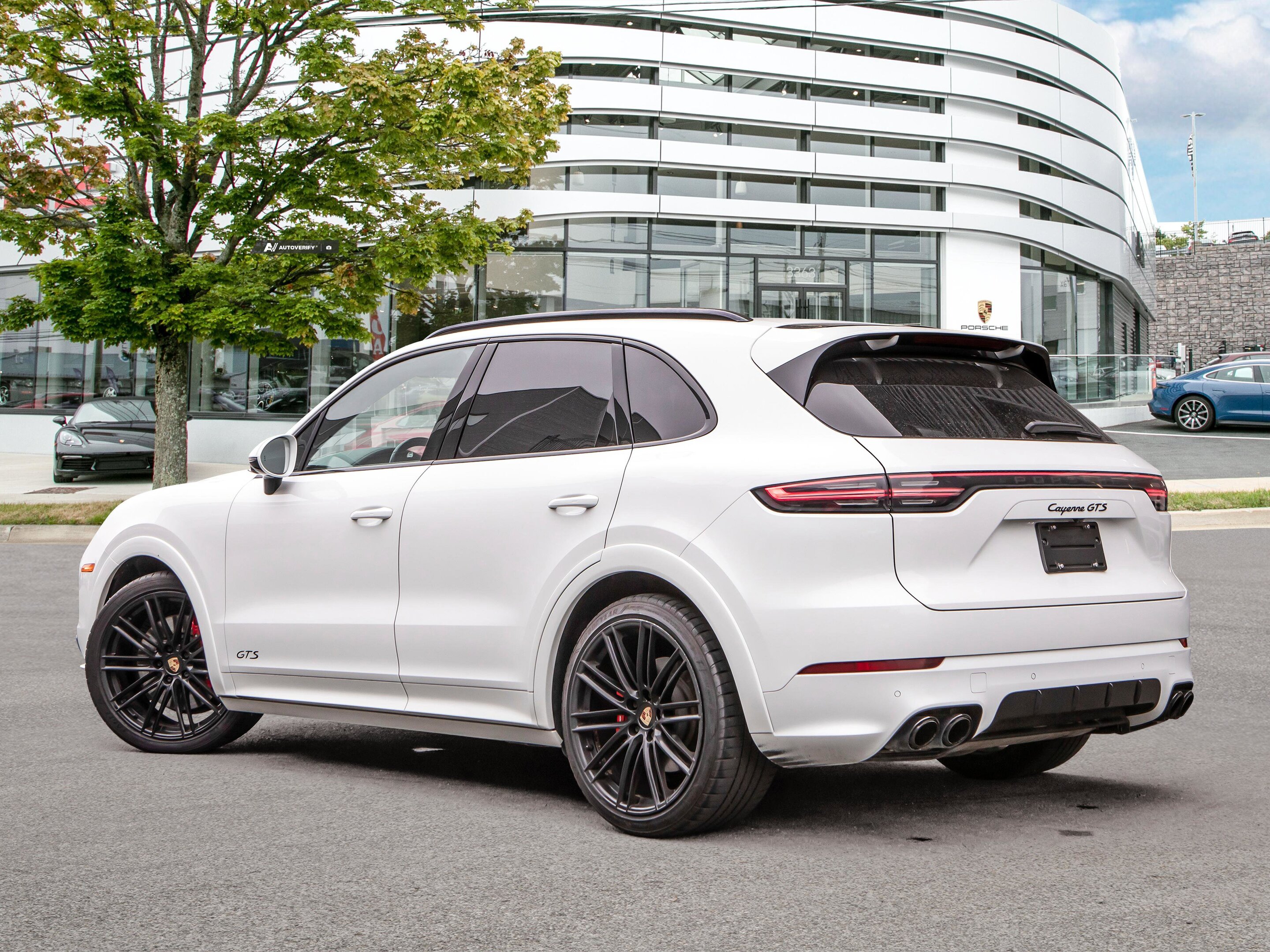 Porsche Cayenne 2021
