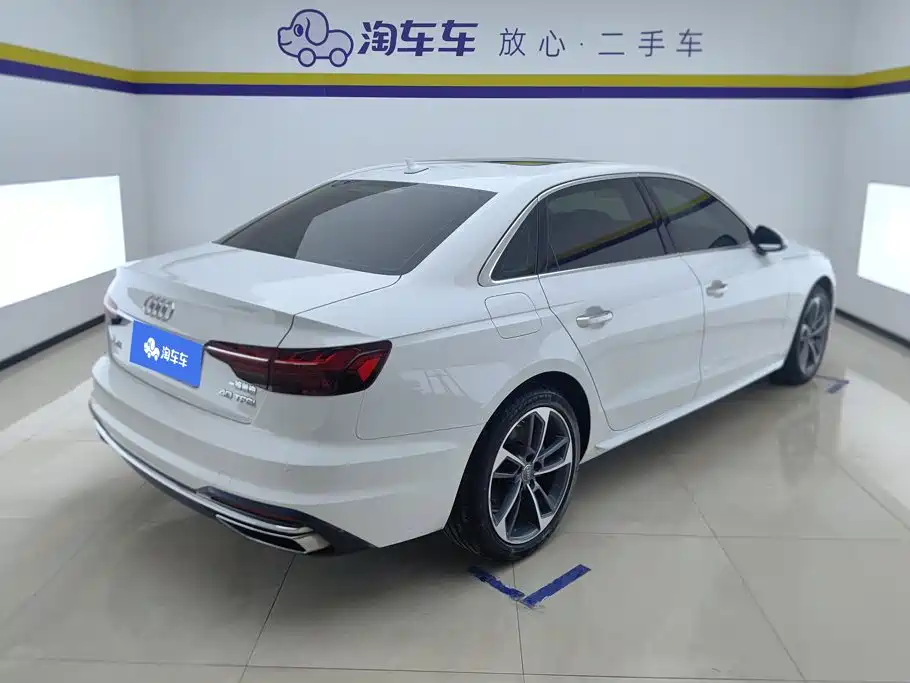 Audi A4 2021