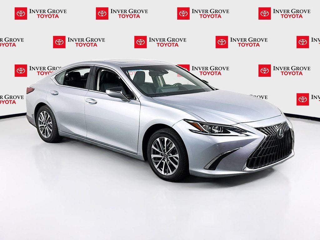Lexus ES 2023