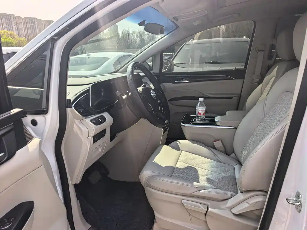 Buick GL8 2022
