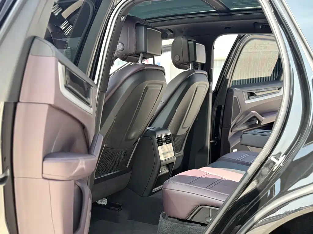 Porsche Cayenne 2025