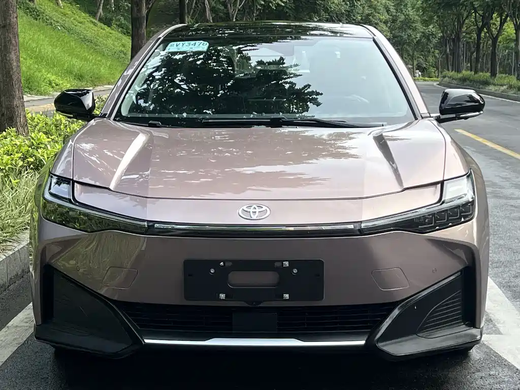 Toyota bZ3 2023