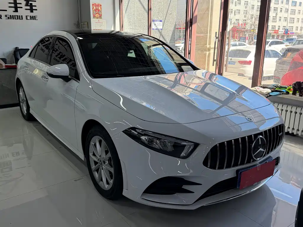 Mercedes-Benz A-Класс 2021