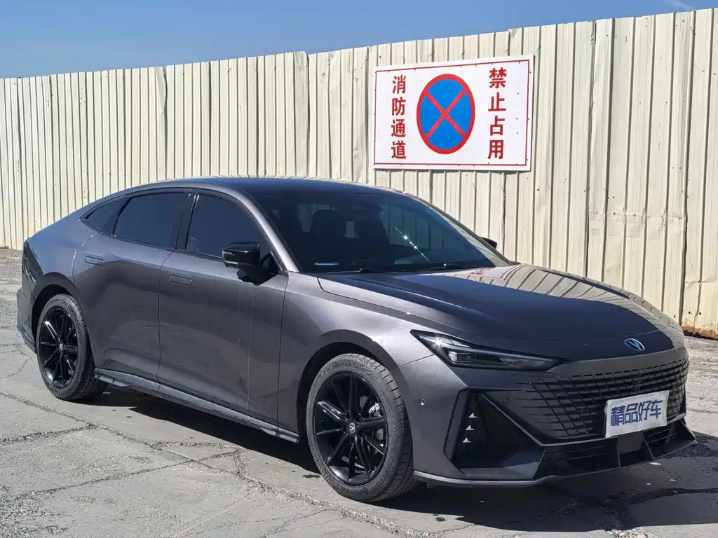 Changan UNI-V 2023