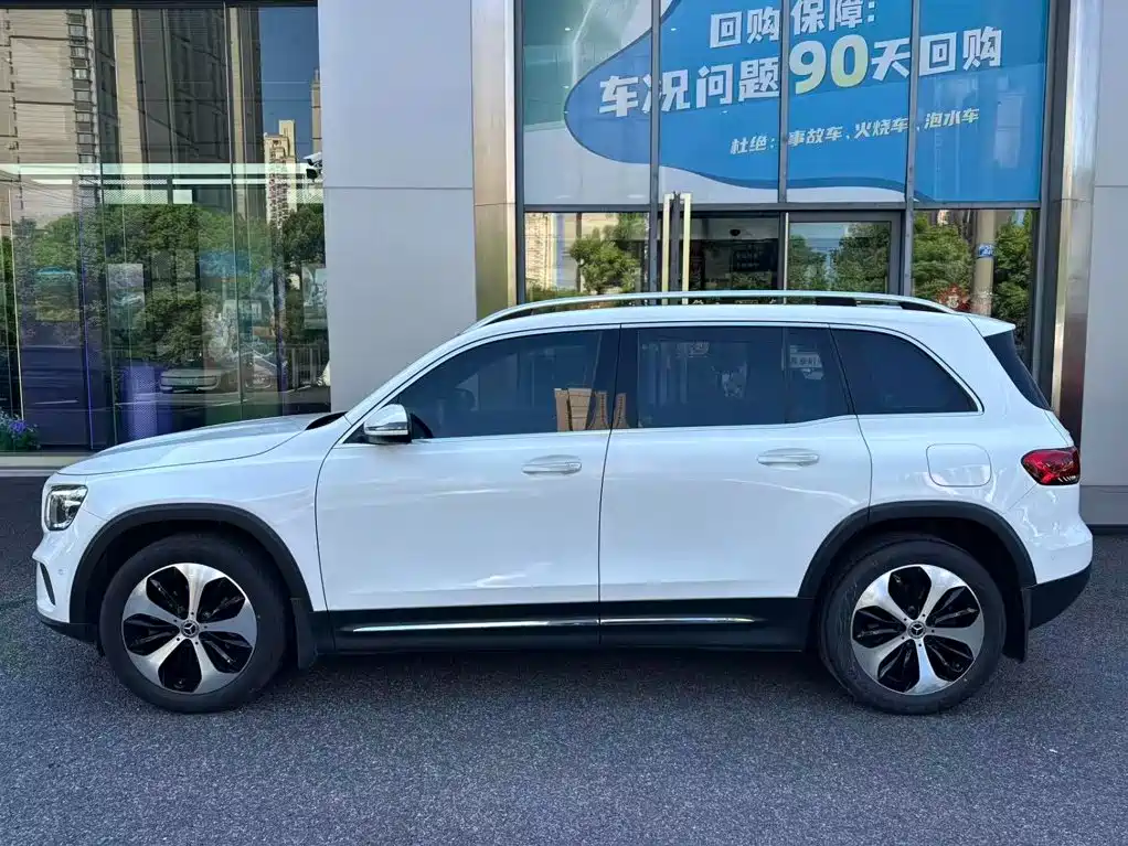 Mercedes-Benz GLB 2021