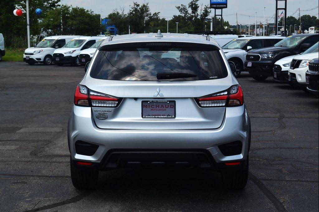 Mitsubishi Outlander Sport 2025