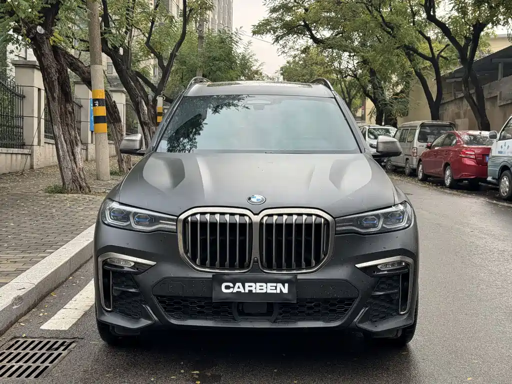 BMW X7 2021