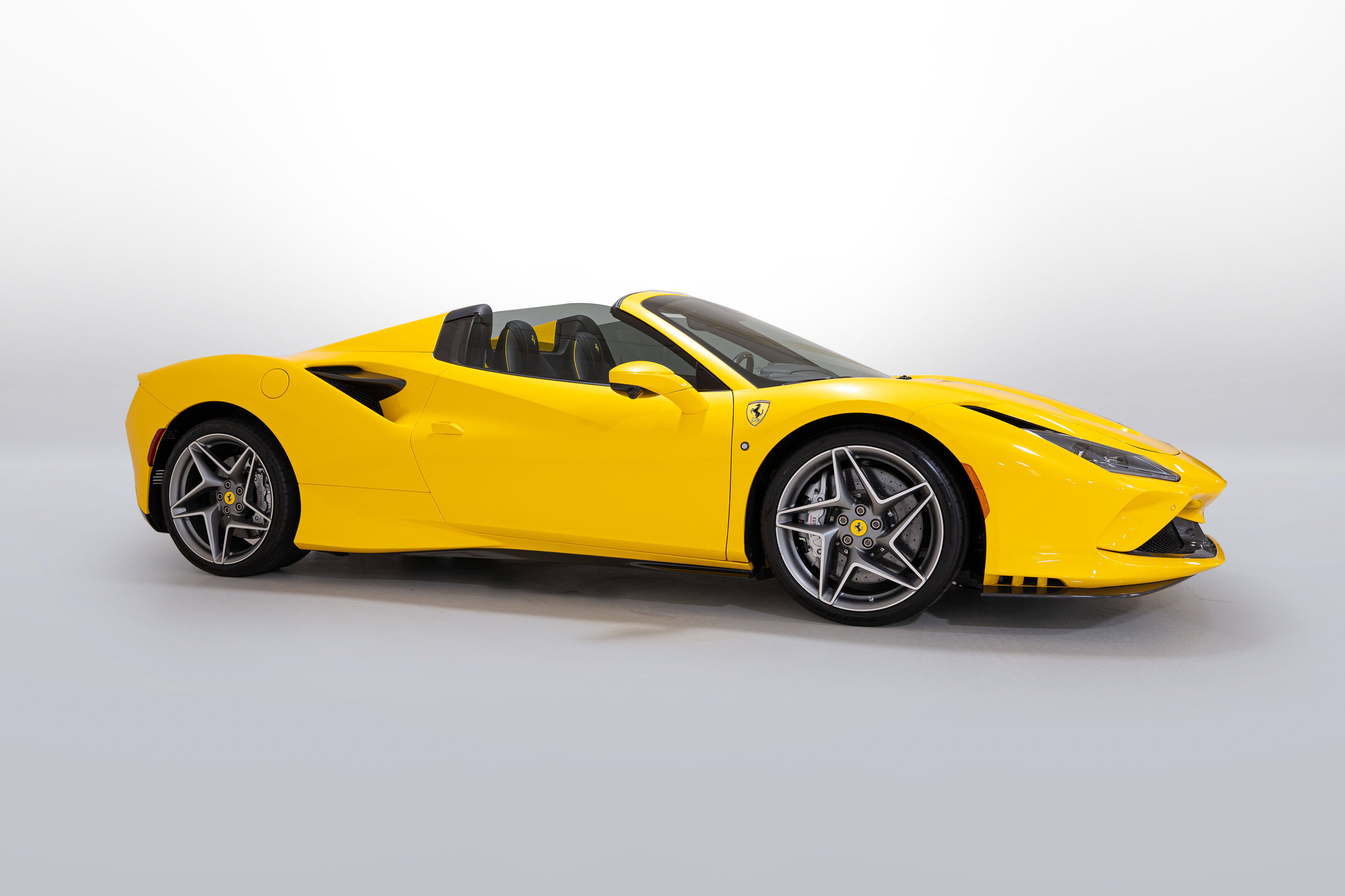 Ferrari F8 2021