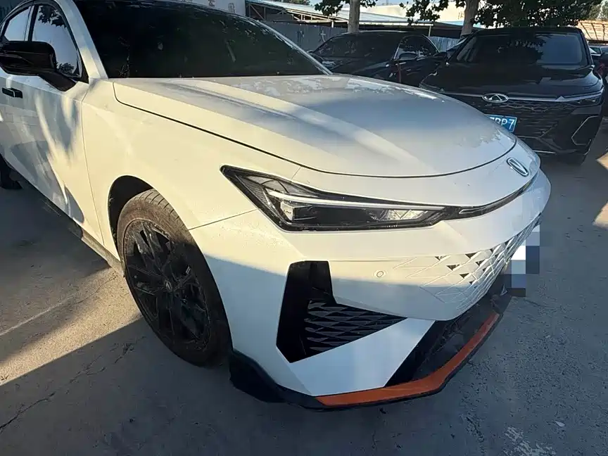 Changan UNI-V 2024