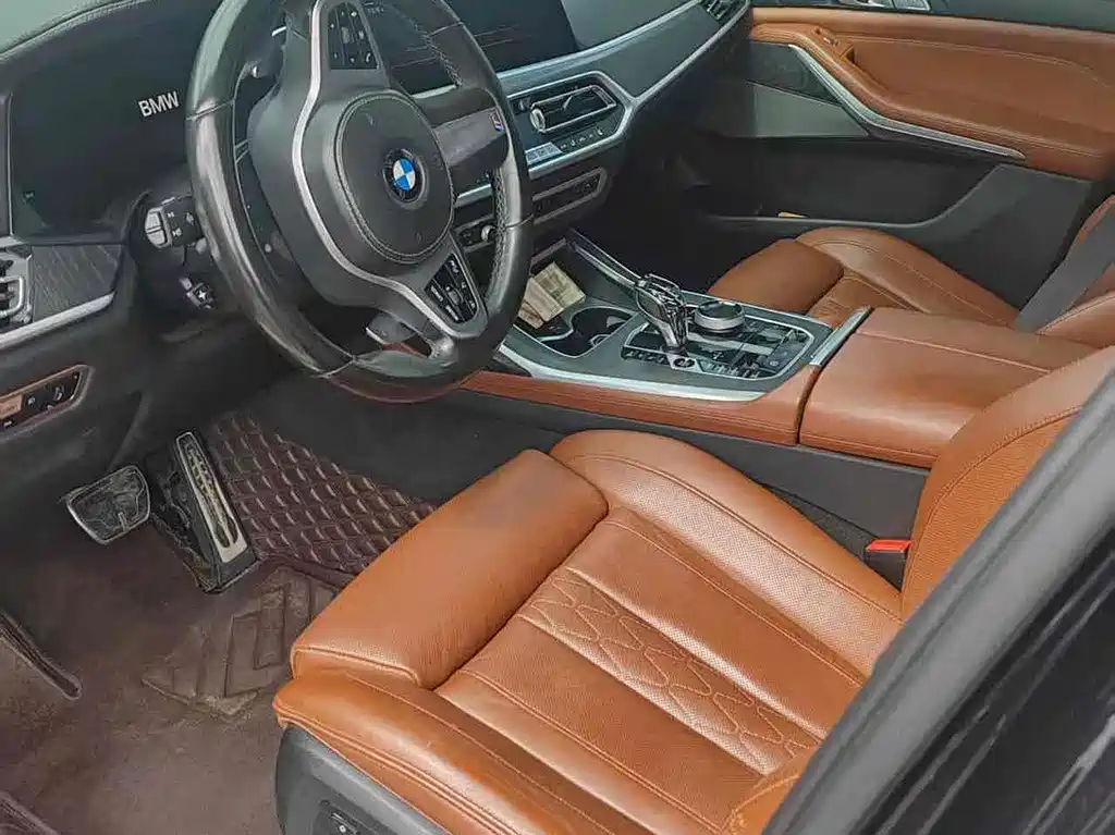 BMW X7 2021
