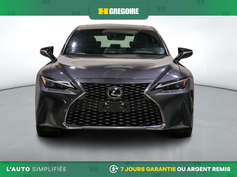 Lexus IS 2022