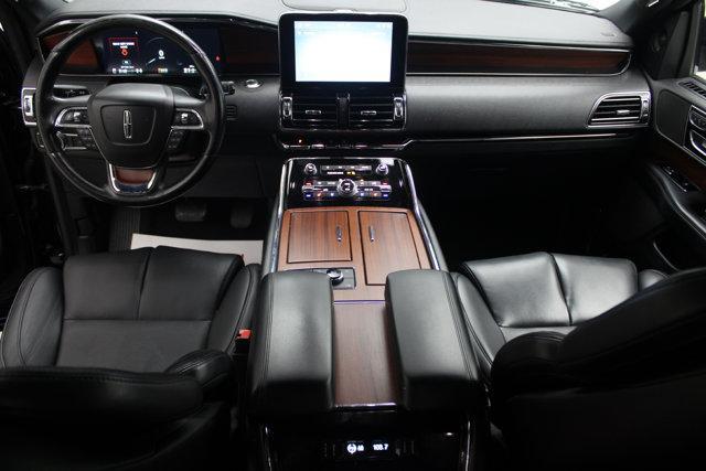 Lincoln Navigator 2021