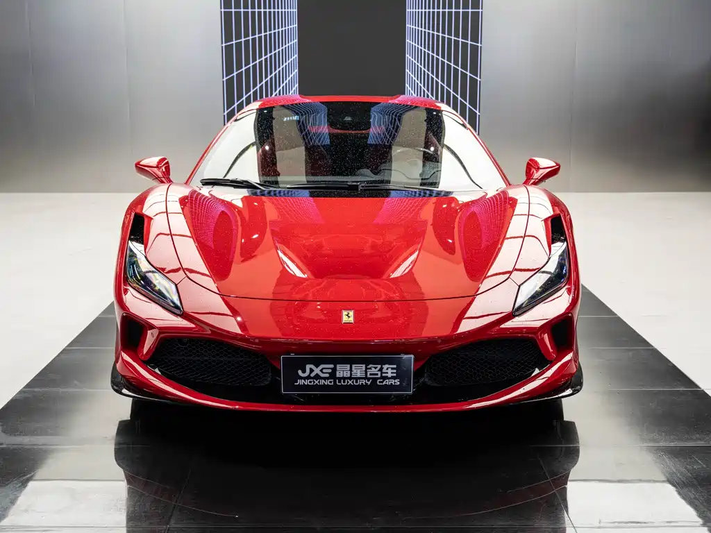 Ferrari F8 2022
