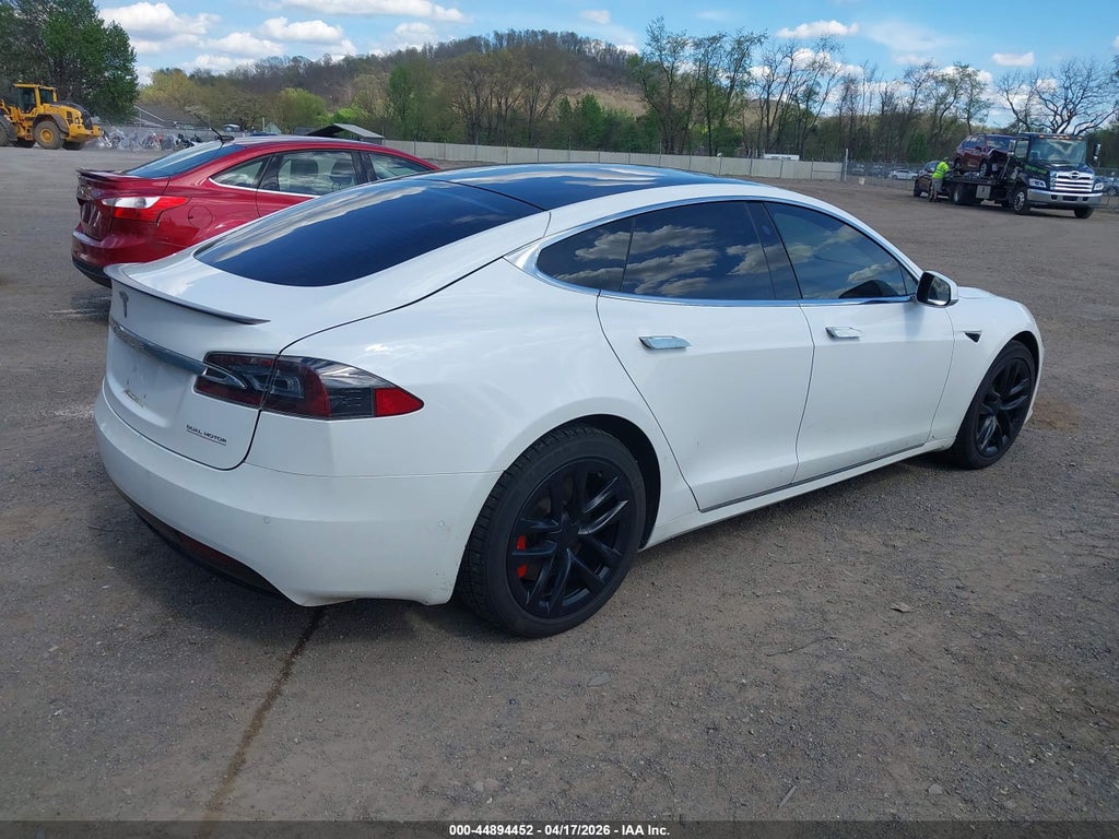 Tesla Model S 2021
