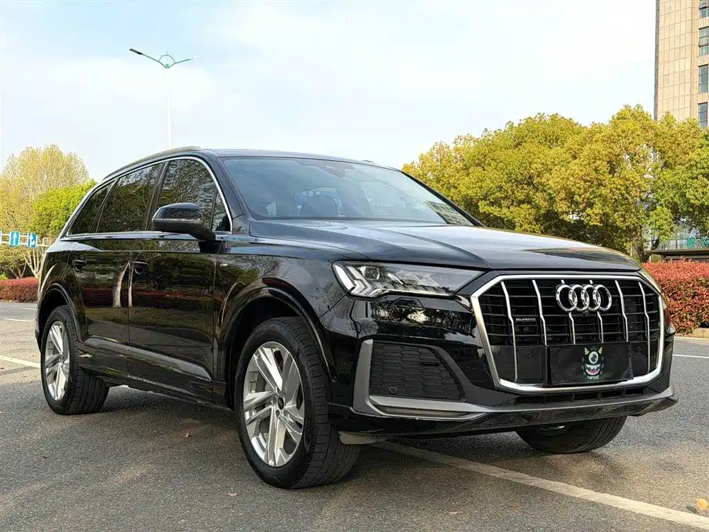 Audi Q7 2023