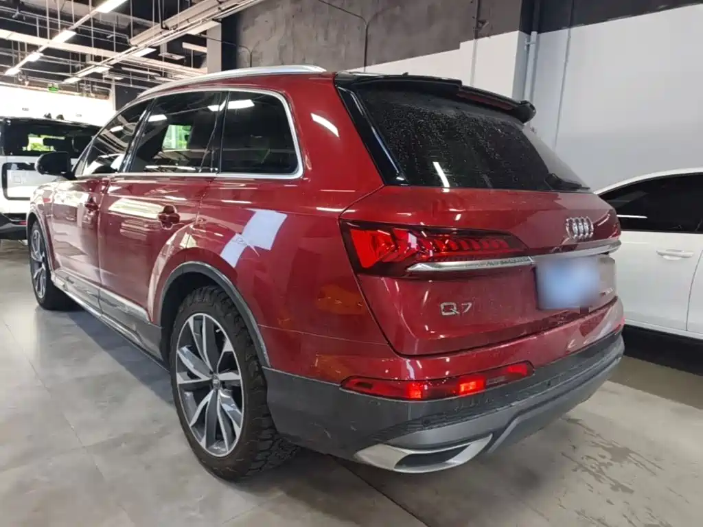 Audi Q7 2021