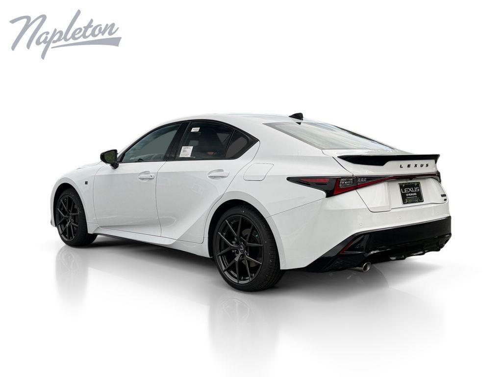 Lexus IS 2026