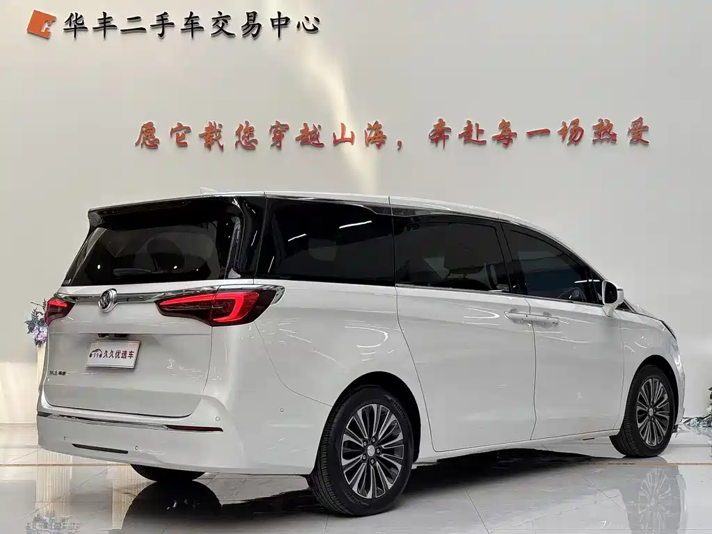 Buick GL8 2021