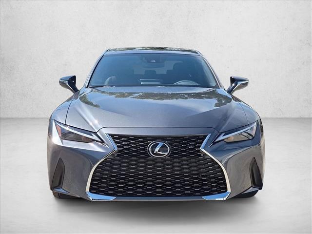 Lexus IS 300 2025