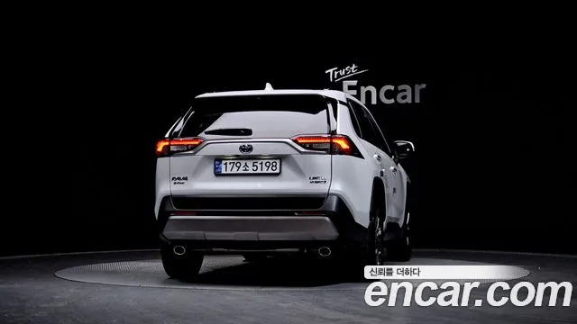Toyota RAV4 2024