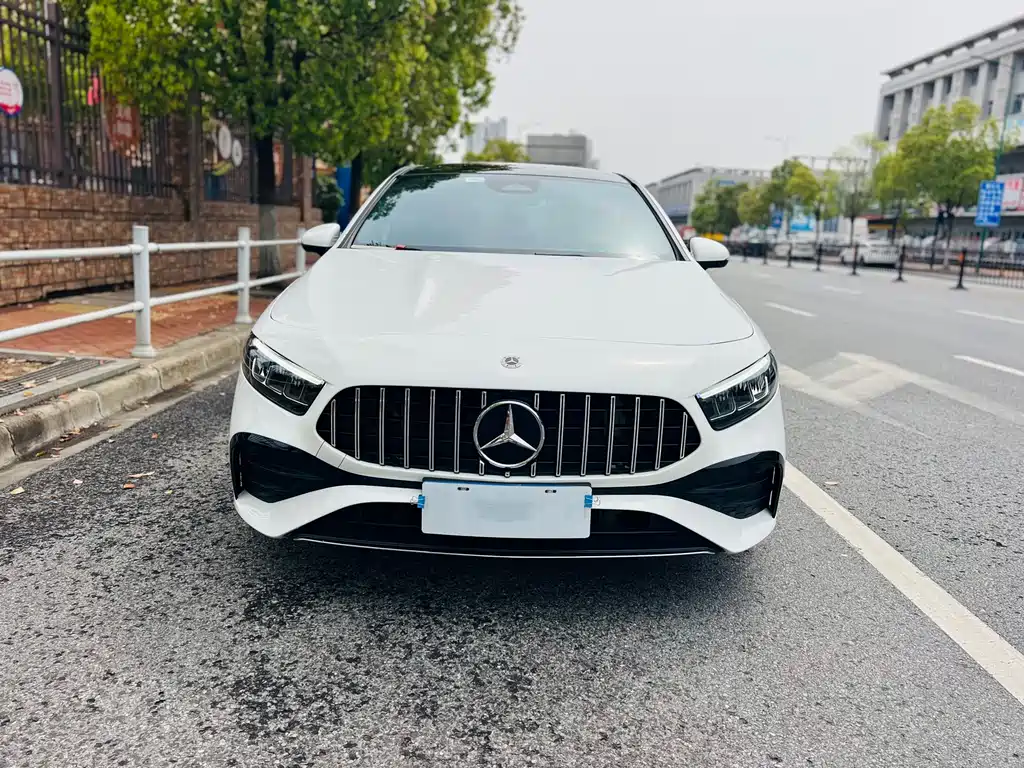 Mercedes-Benz A-Класс 2023