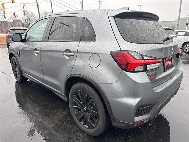 Mitsubishi Outlander Sport 2024