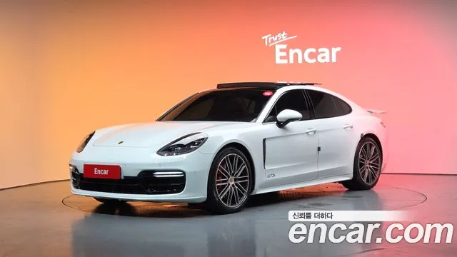 Porsche Panamera 2020