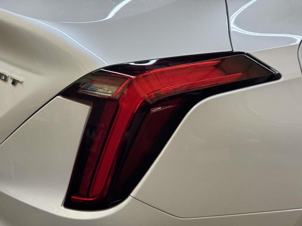 Cadillac CT4 2023
