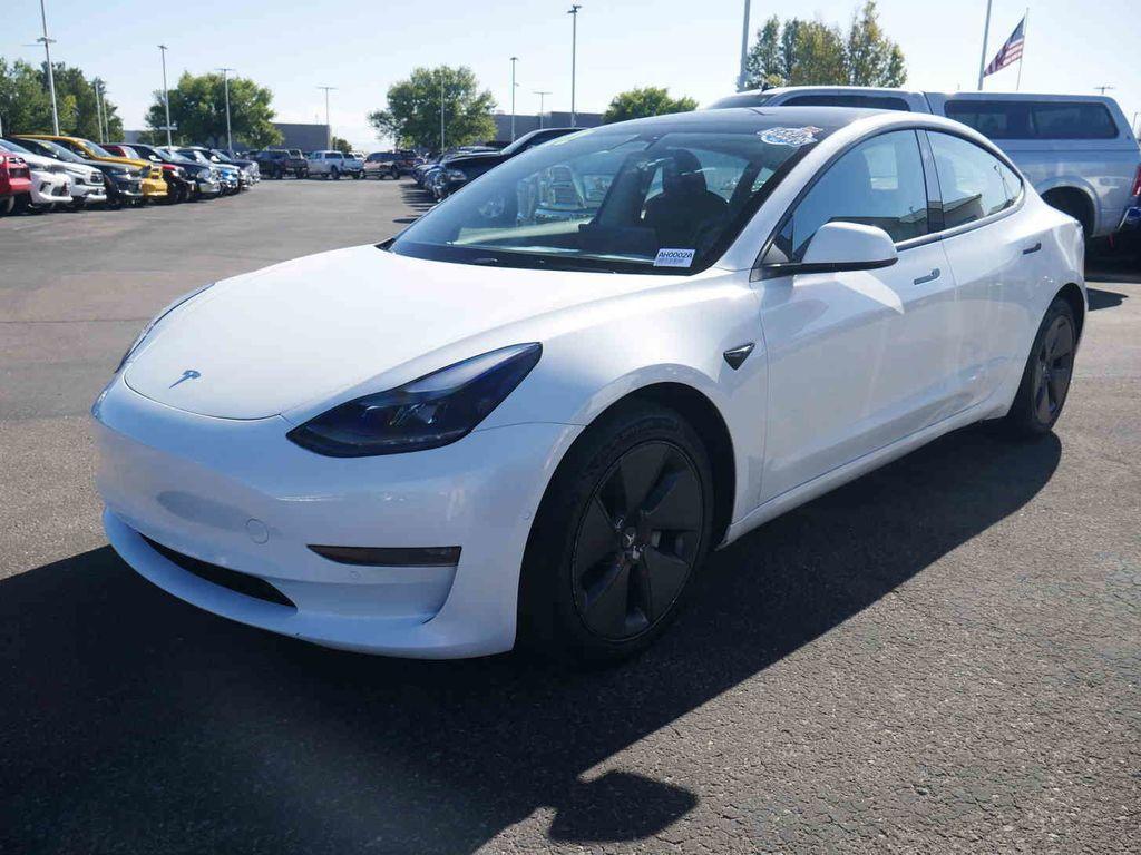 Tesla Model 3 2022