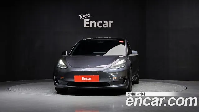 Tesla Model 3 2020