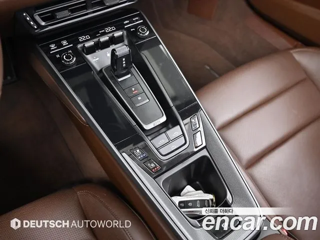 Porsche 911 2021