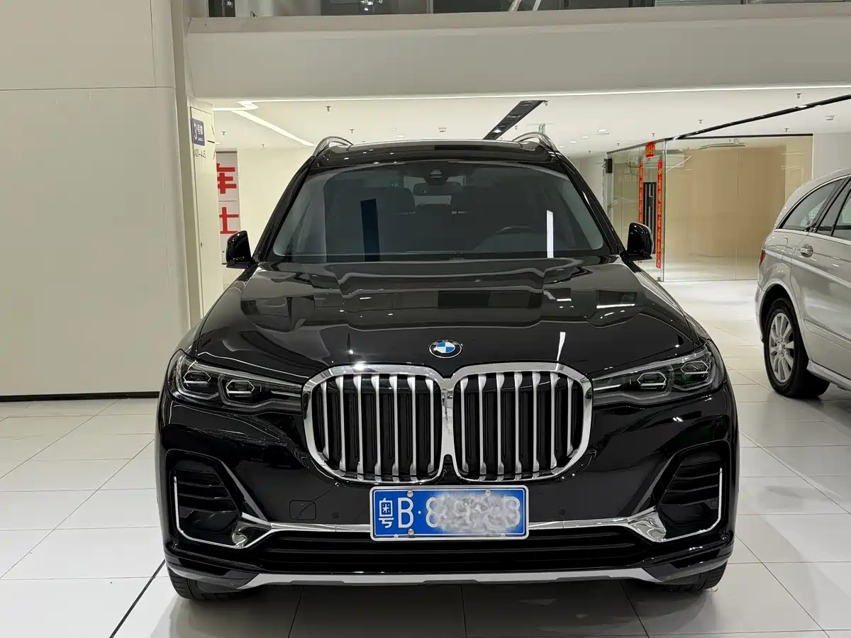 BMW X7 2022