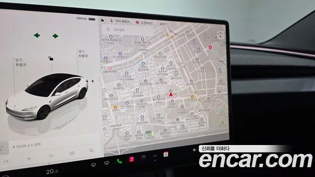 Tesla Model 3 2024