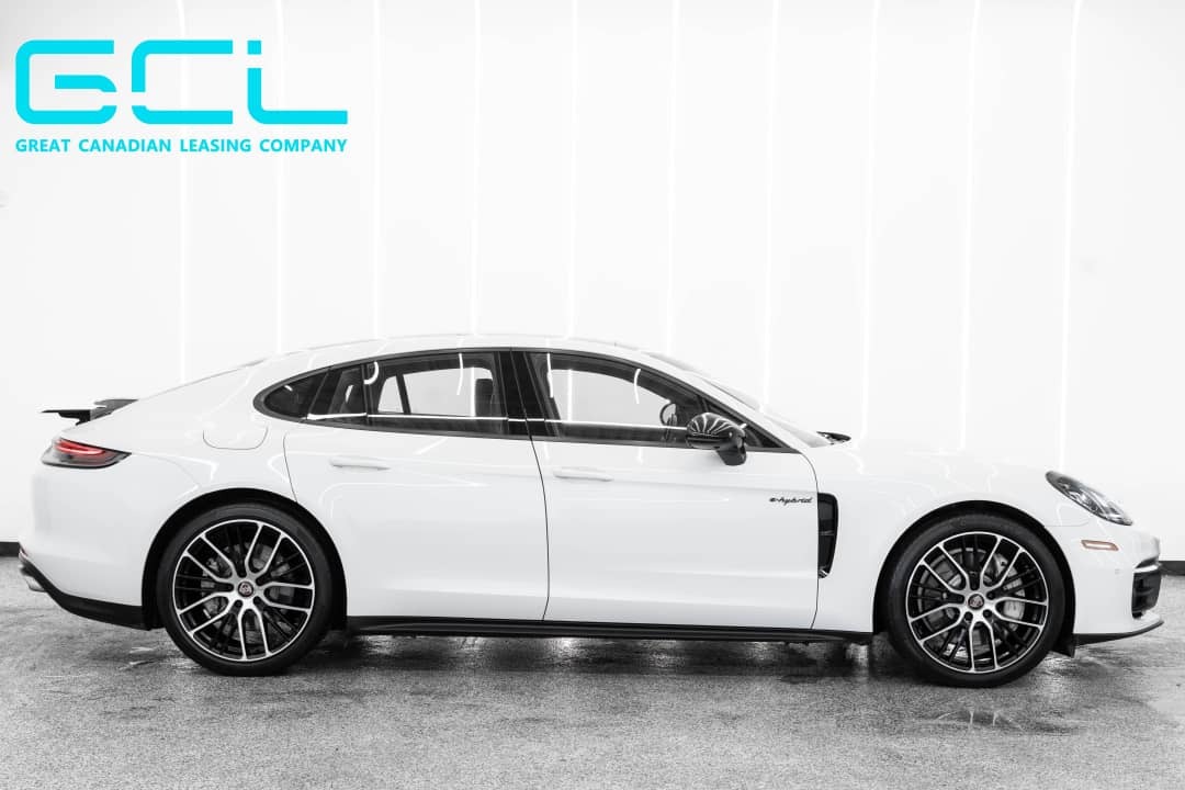 Porsche Panamera 2021