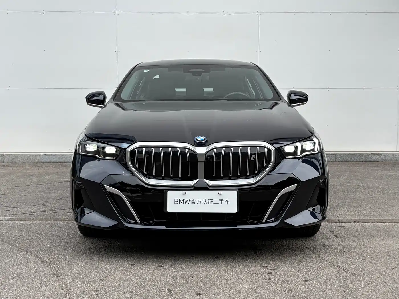 BMW i5 2025